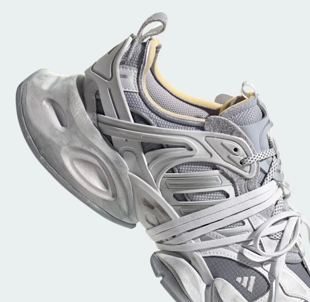 Adidas XLG Runner Deluxe sneakers Grey Silver - VIBES MILANO