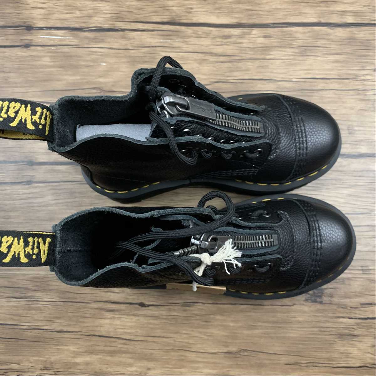 DR. MARTENS Anfibi Sinclair Black 11922003