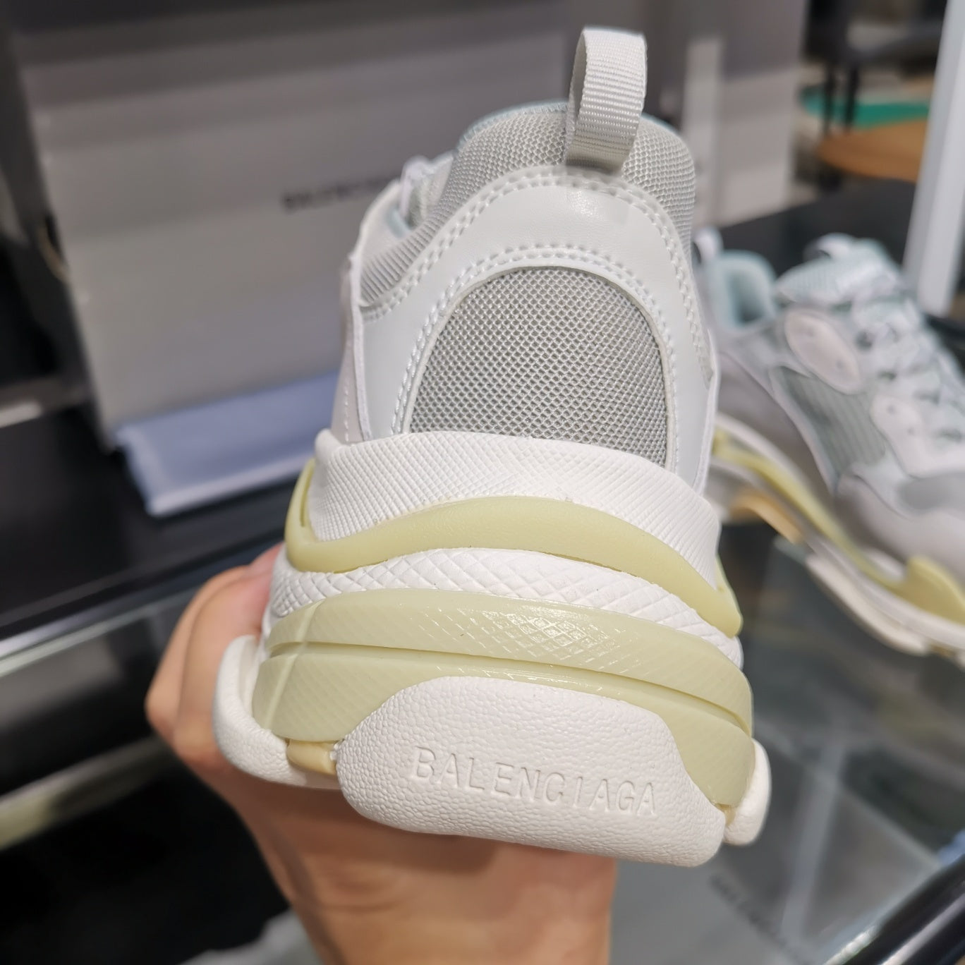 Balenciaga Sneakers Triple S bianco