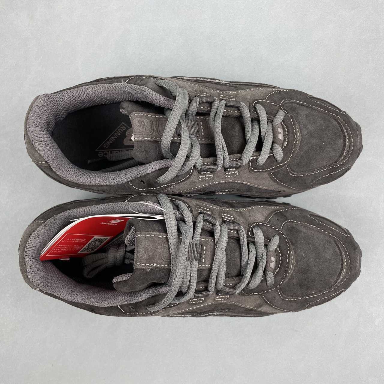 New Balance 204 L Dark Grey Castlerock
