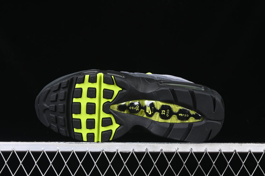 Nike Air Max 95 OG black neon yellow