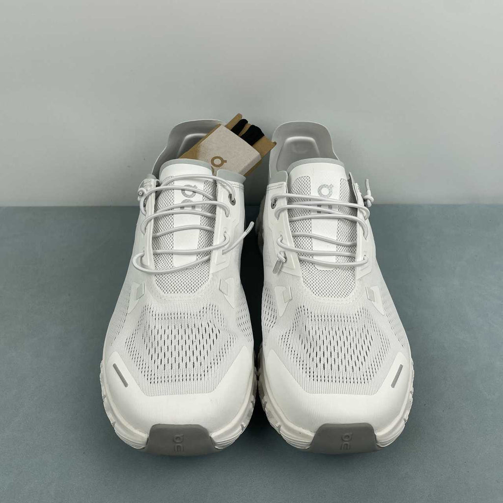 On Cloud 6 Coast sneakers da running e streetwear bianco - VIBES MILANO