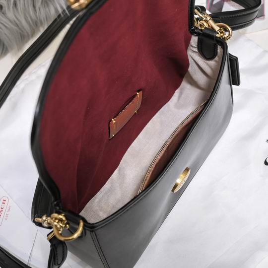Borsa in pelle Coach nero con tracolla e zip esterna