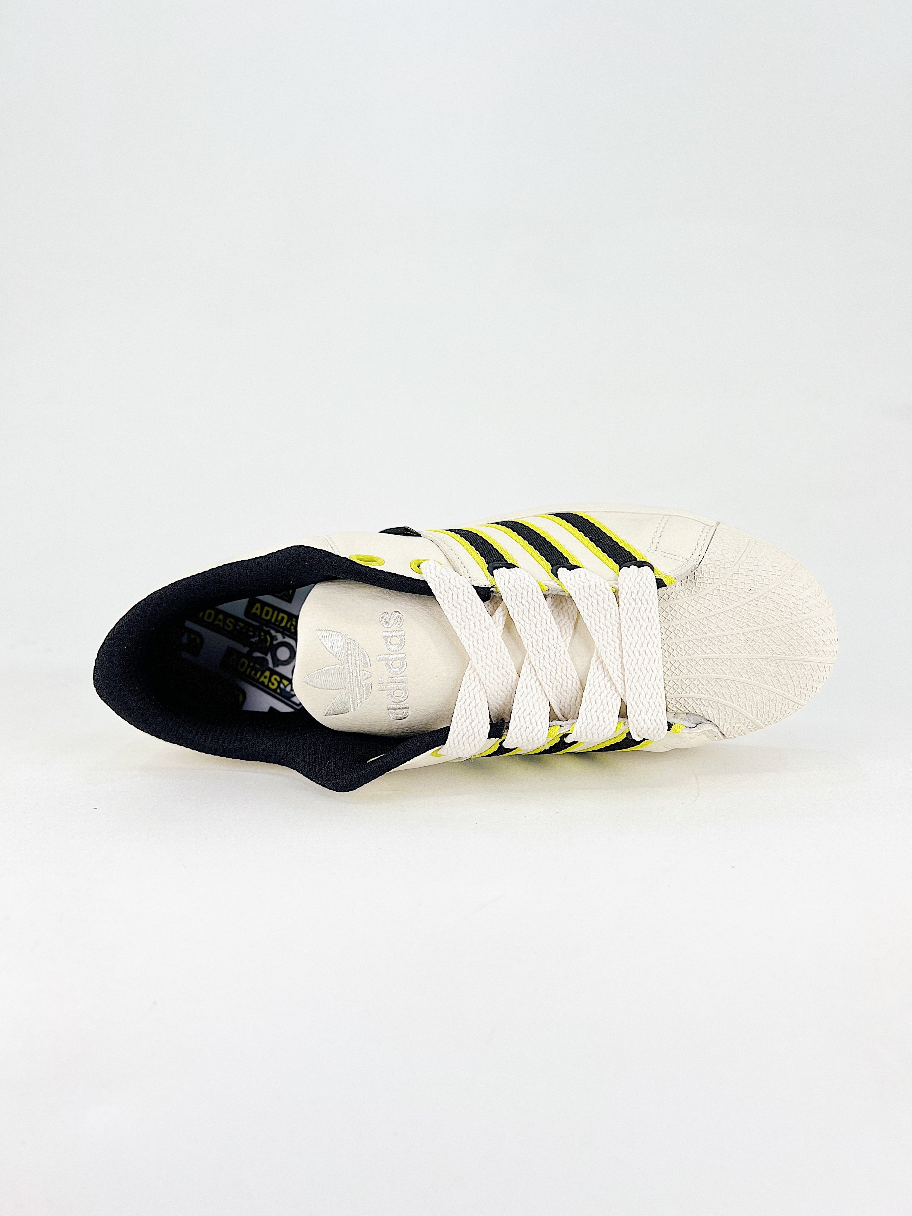 Adidas SST Supermodified Utah Jazz (destinata al mercato estero)
