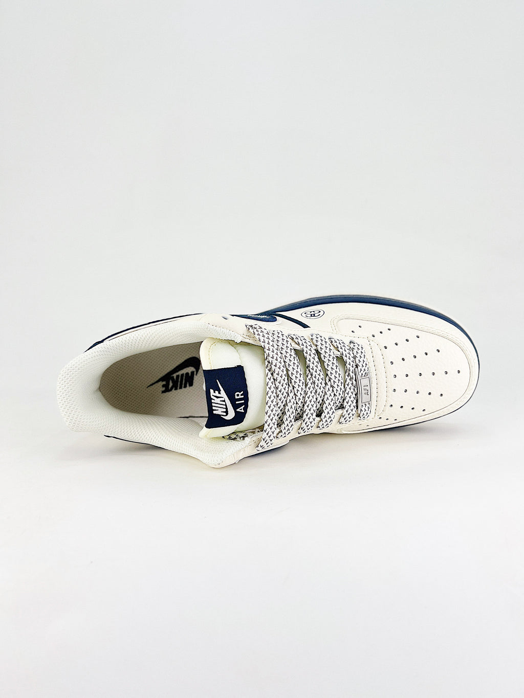 Nike Air Force 1 07 Low x Stussy white blue