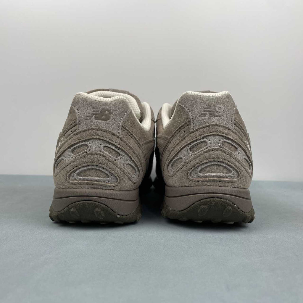 New Balance 204 L Mushroom & Arid Stone