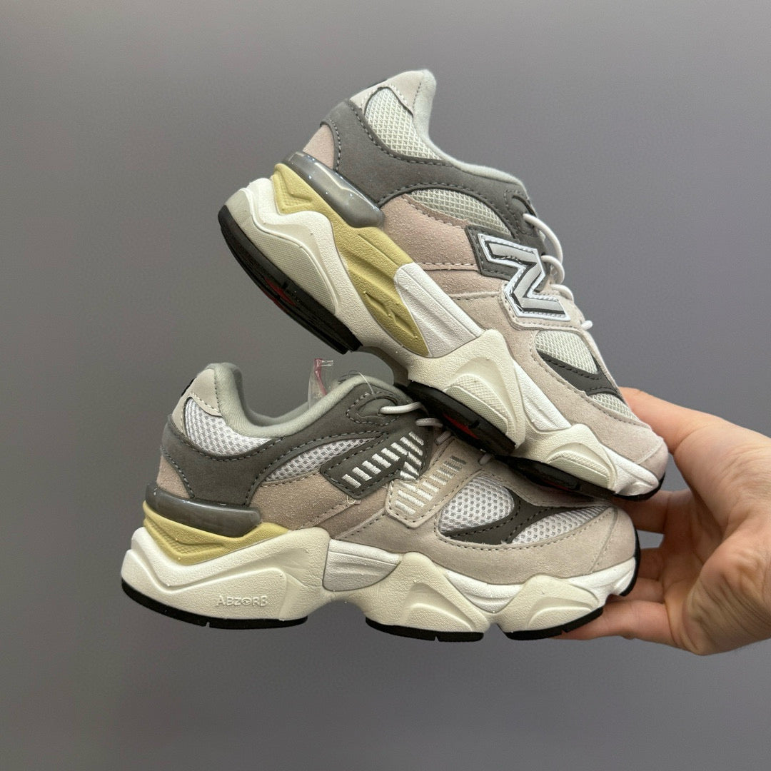 New Balance NB 9060 junior beige verde scuro