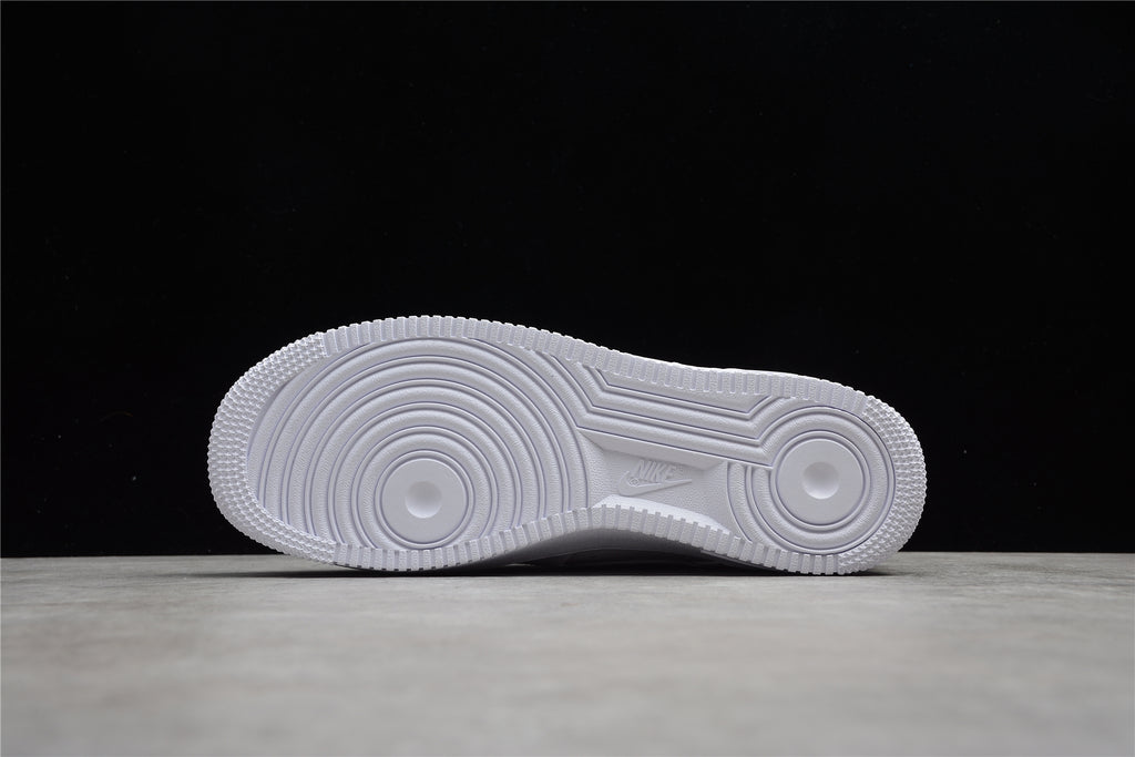 Nike Air Force 1 07 Low White