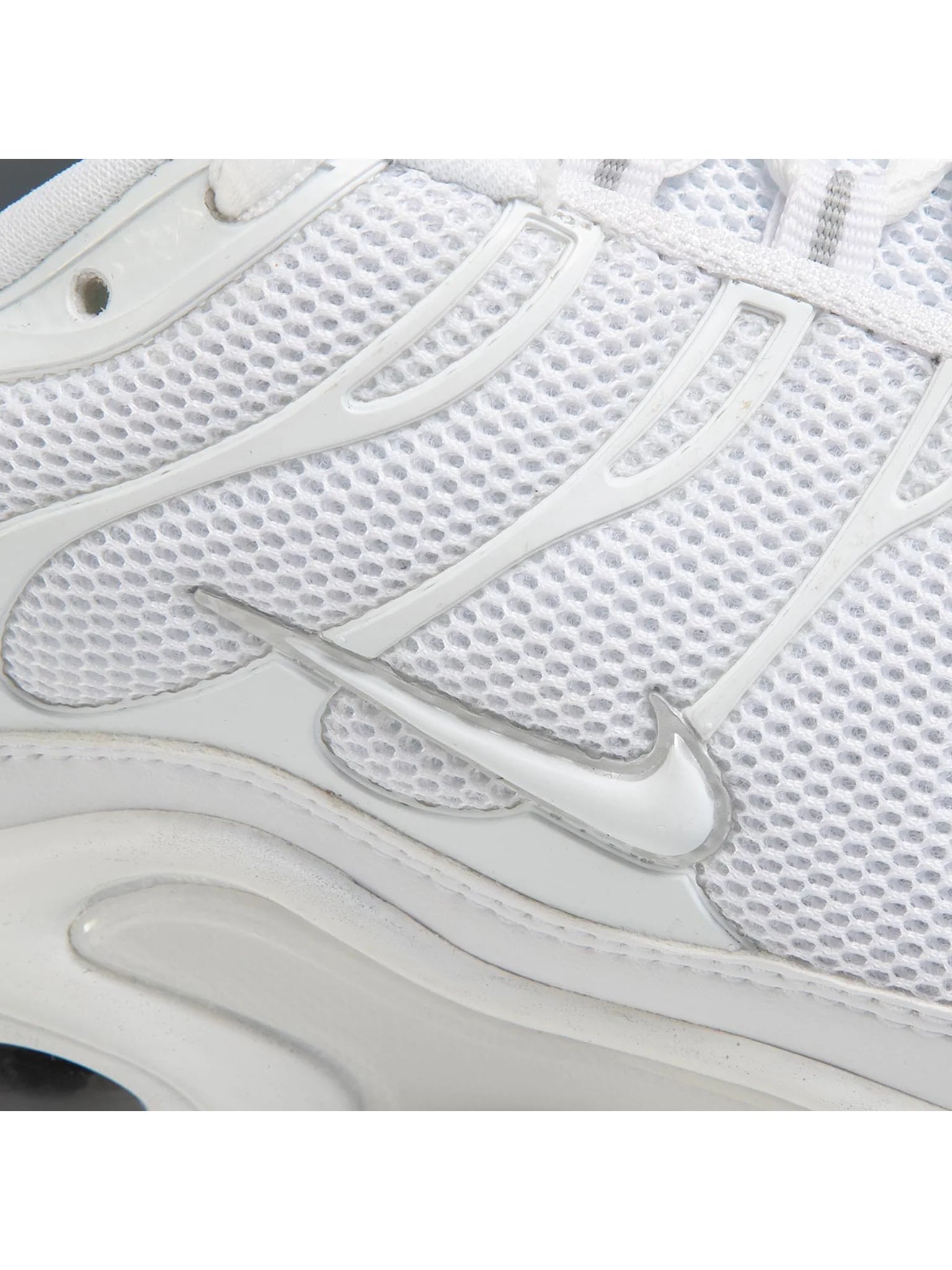 Nike Air Max Plus TN Triple White