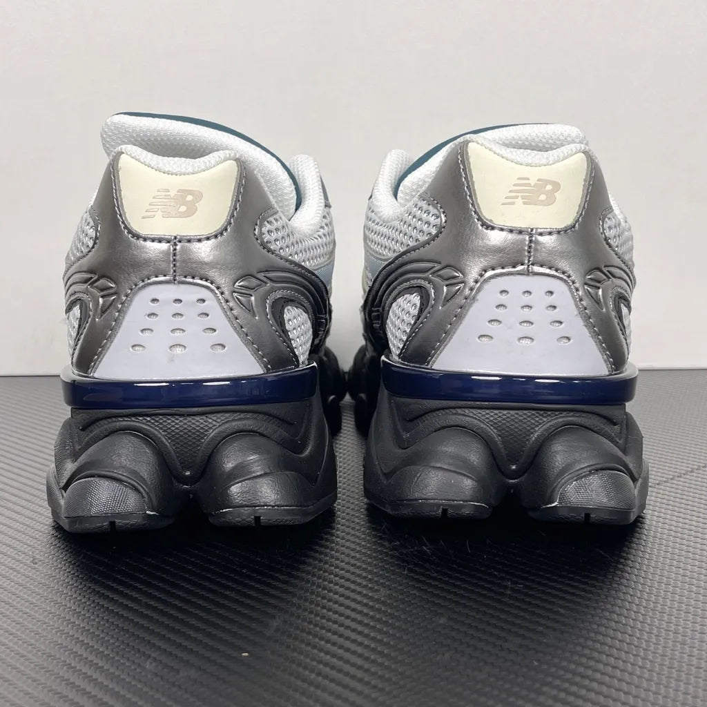 New Balance 9060 Metallic Silver Black