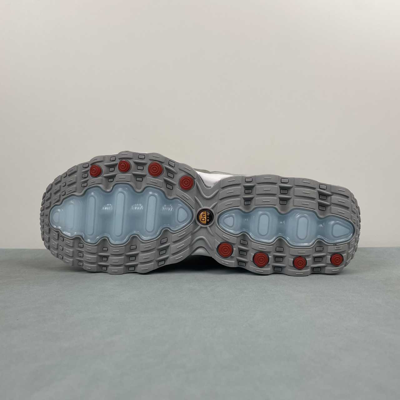 Nike Air Max Dn8 Grey Metallic Silver