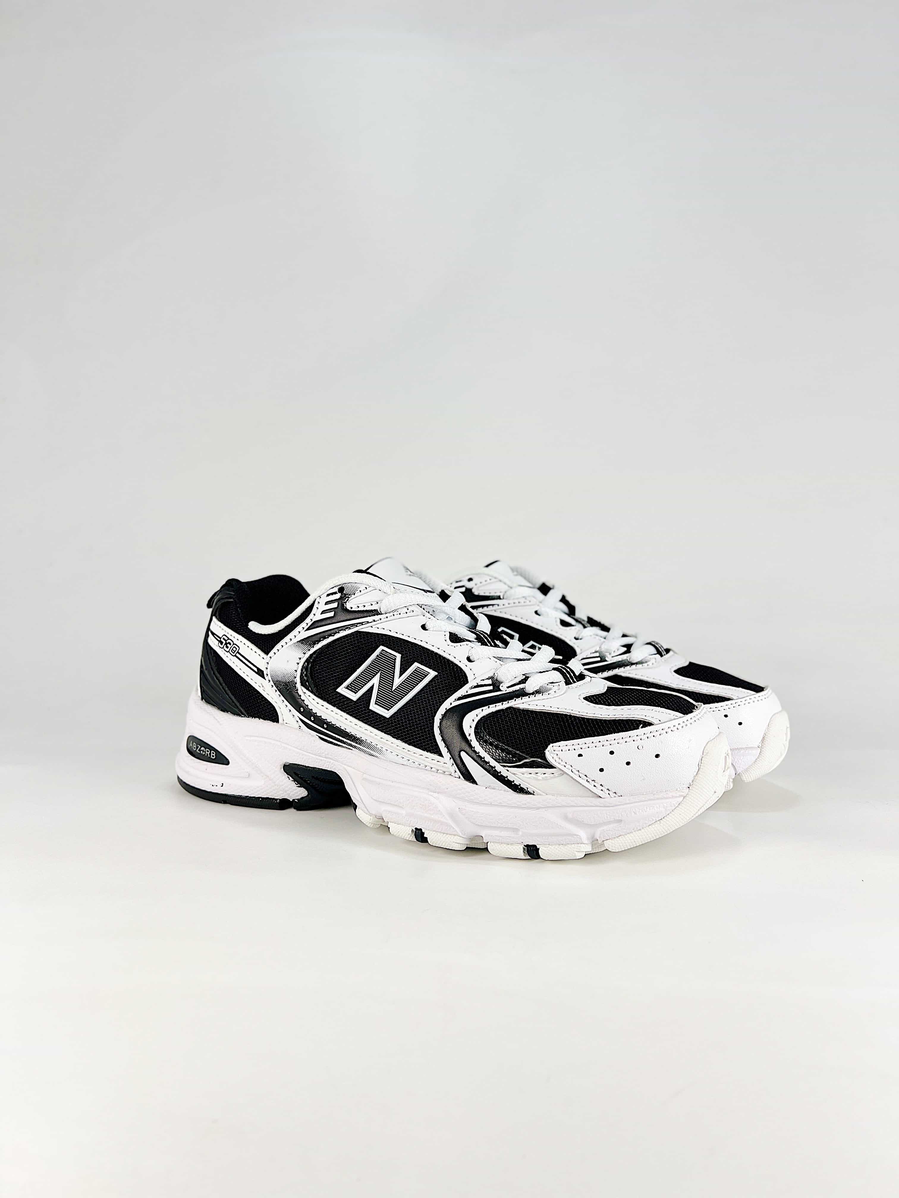 New Balance 530V2 Retro Black White