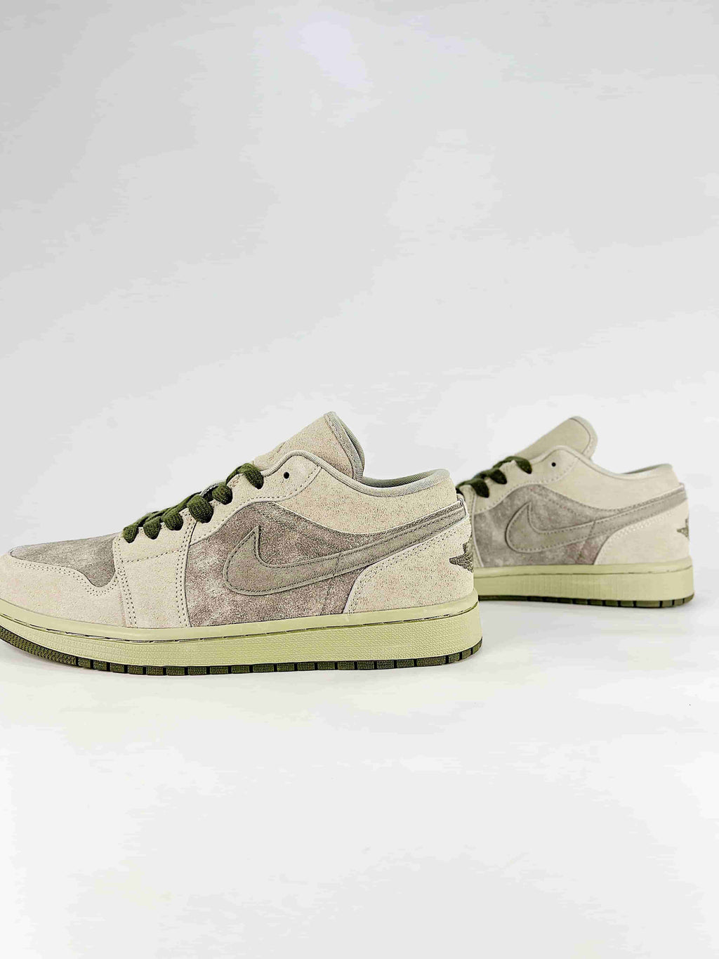 Air Jordan 1 low Spruce Fog Jade Stone