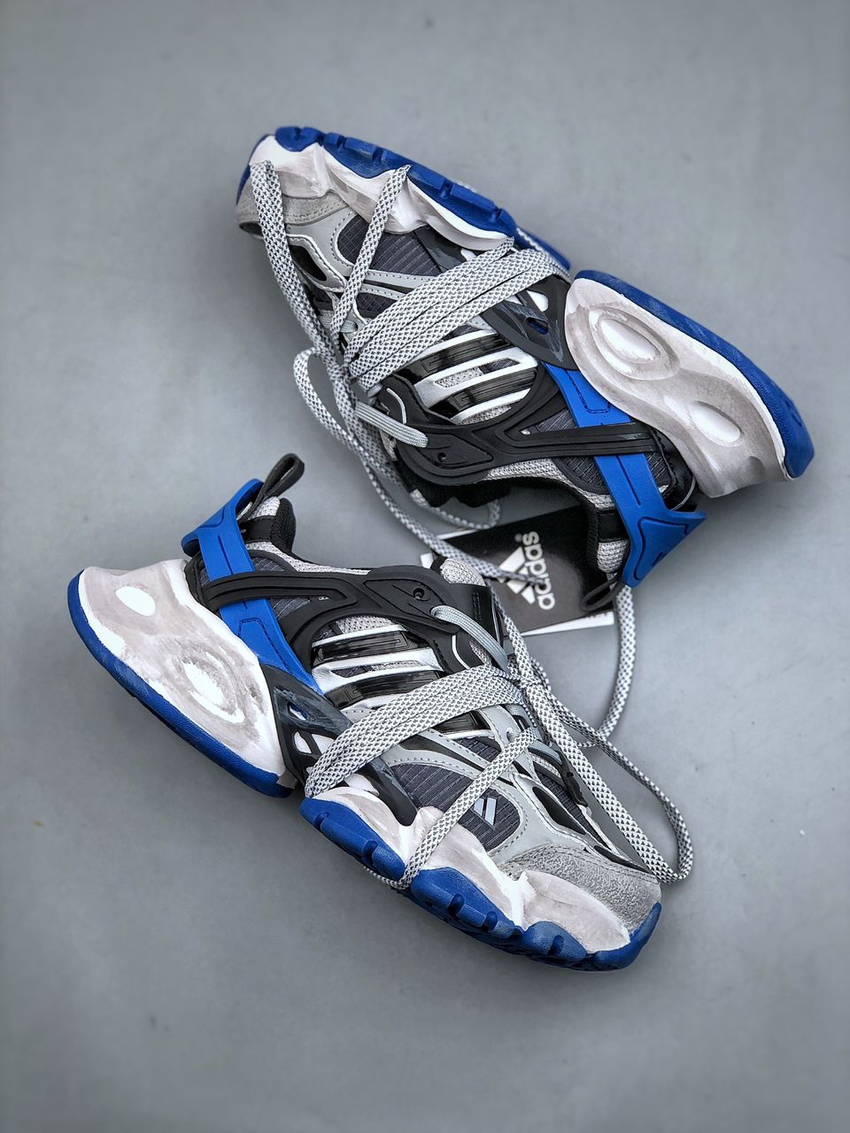 Adidas XLG Runner Deluxe sneakers Grey Blue - VIBES MILANO