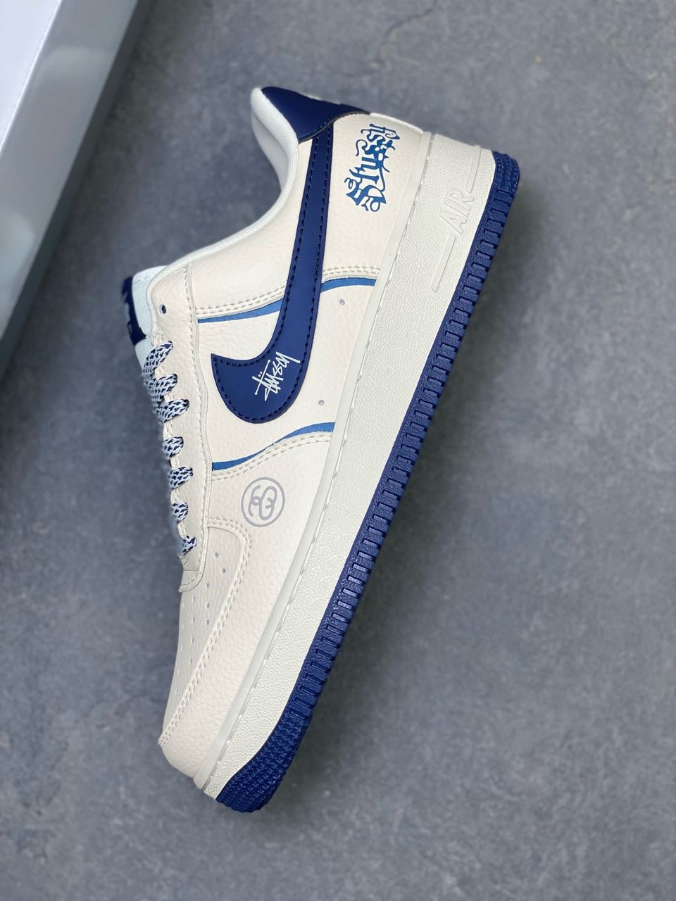 Nike Air Force 1 07 Low x Stussy beige blue