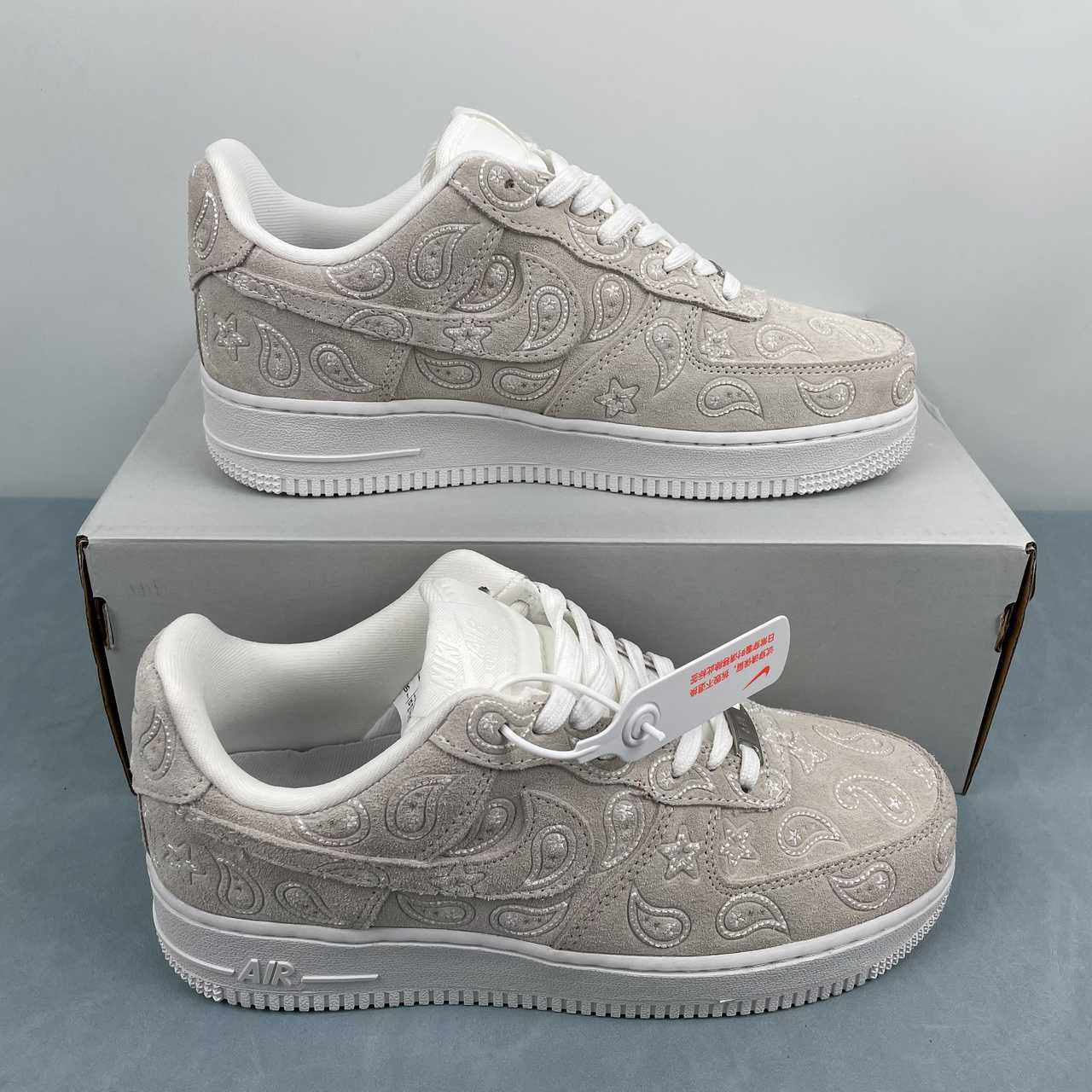 Nike Air Force 1 '07 LV8 "Paisley"