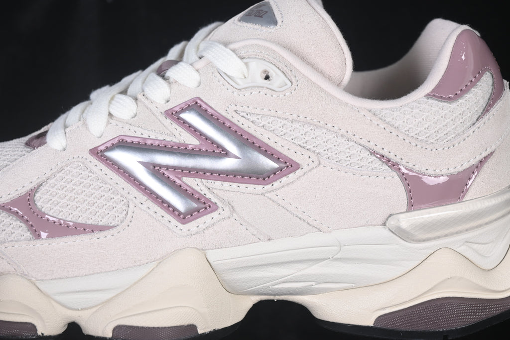 New Balance NB 9060 Cream