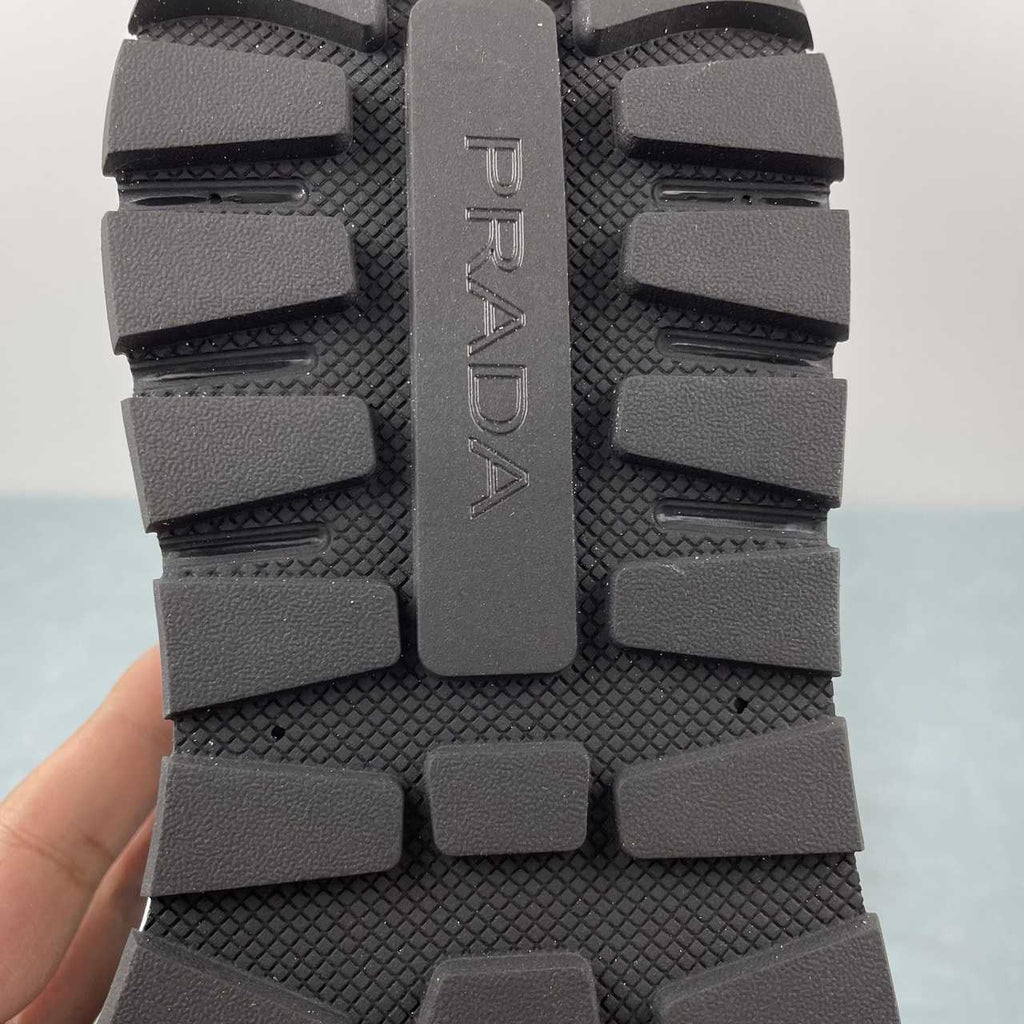 Prada sneakers Prax 01 in pelle nero