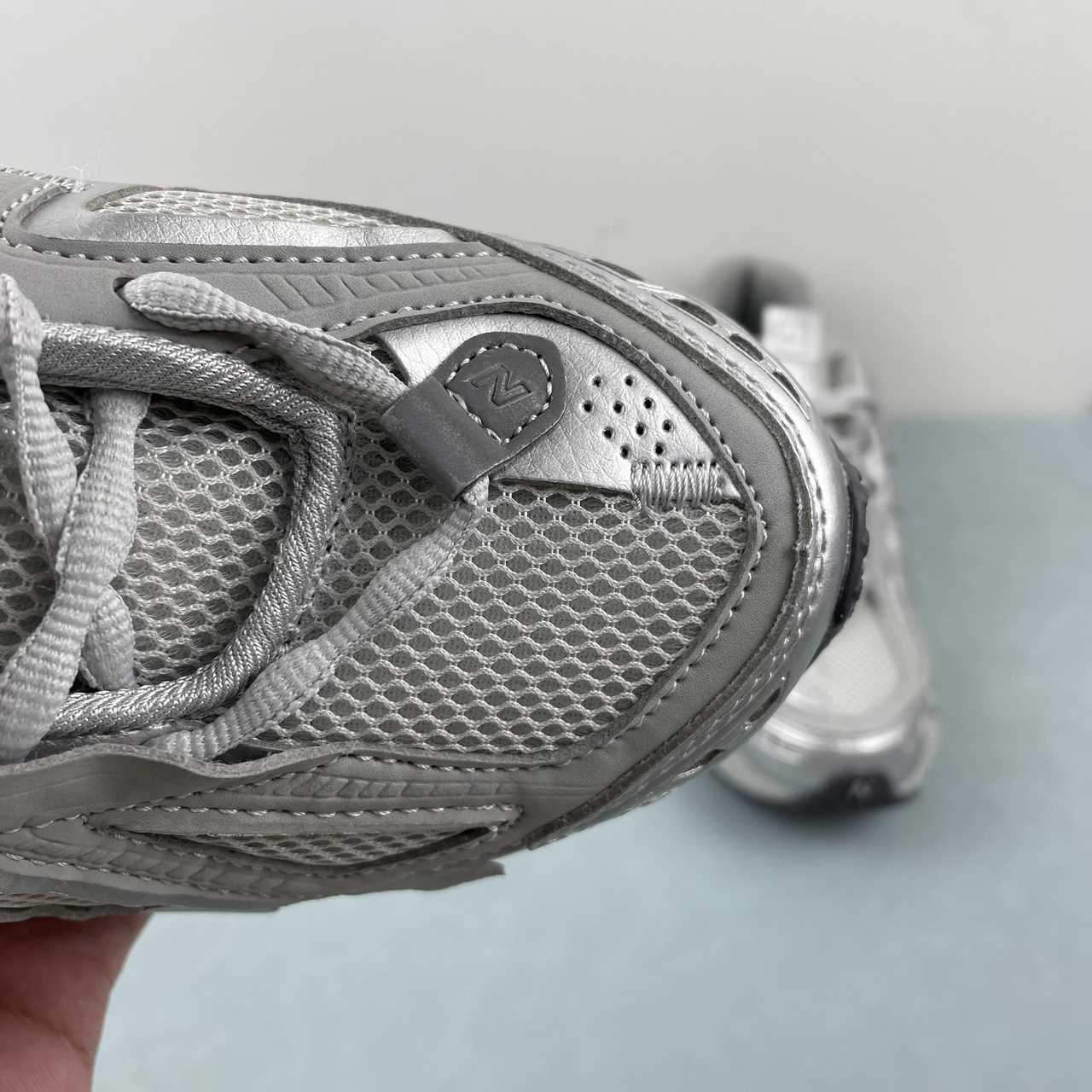 New Balance NB M1906R Concrete Silver Metallic