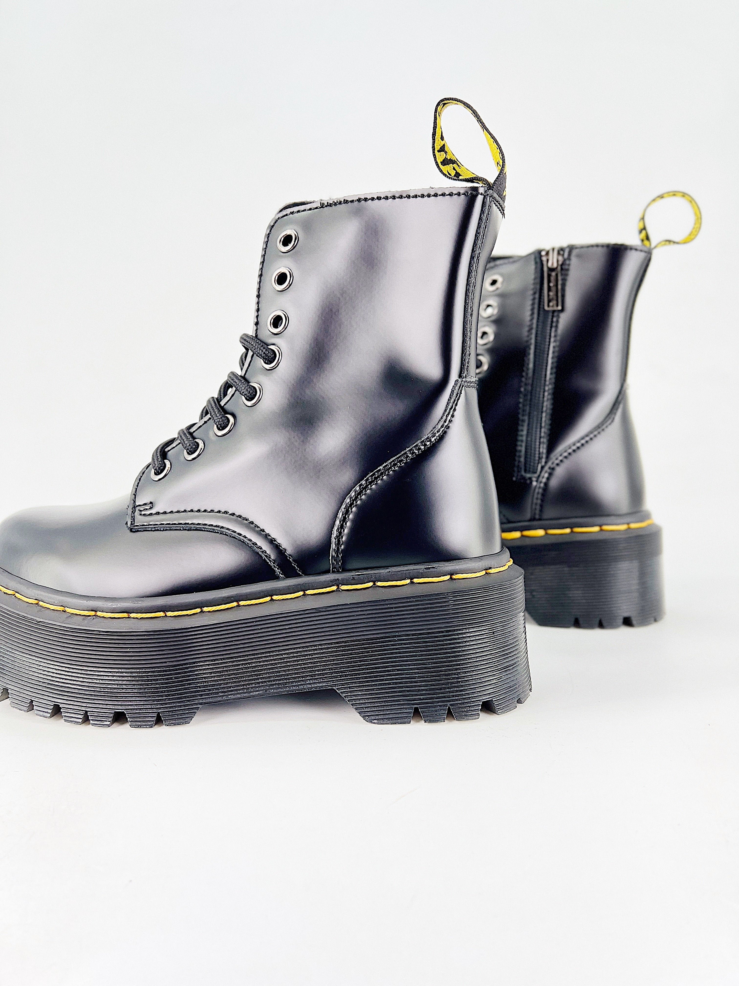 DR. MARTENS Jadon Polished Smooth