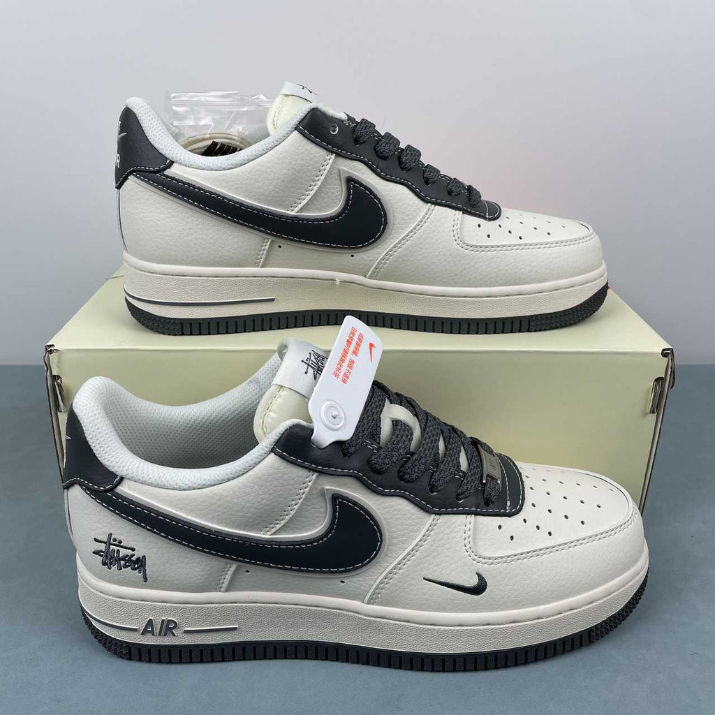 Nike Air Force 1 07 Low x Stussy white black