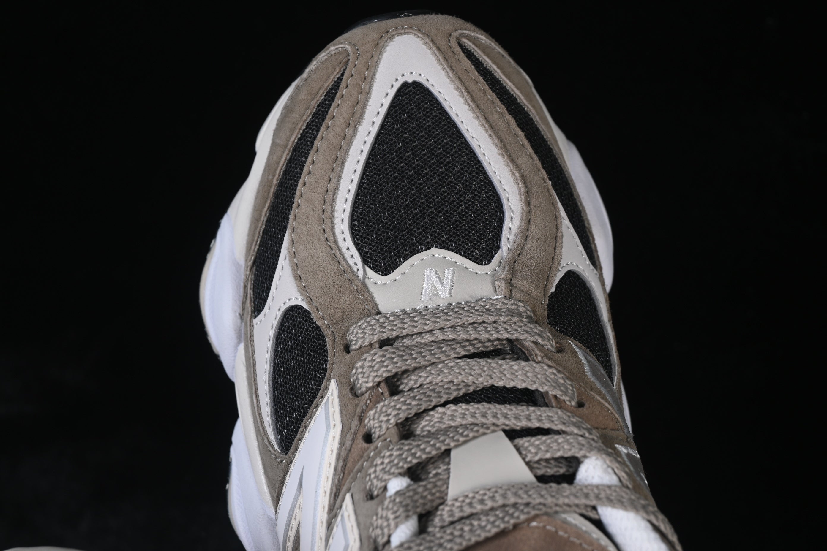 New Balance NB 9060 Fall Suedes Arid Stone