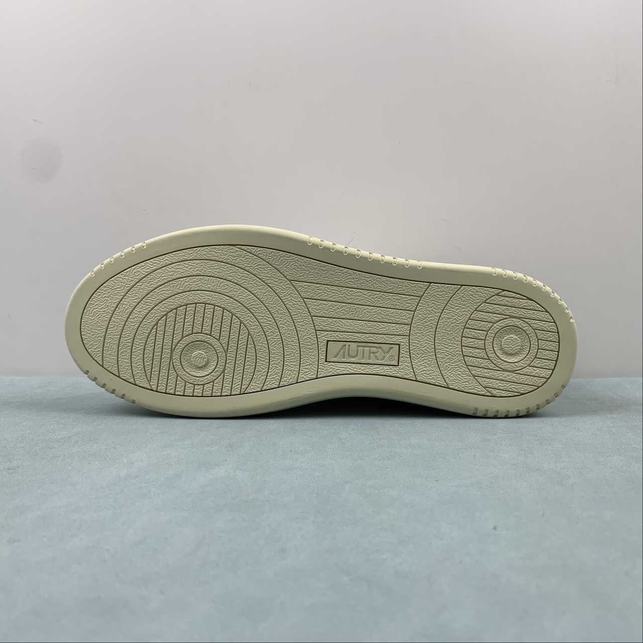 Autry Medalist Low bianco inserto nero