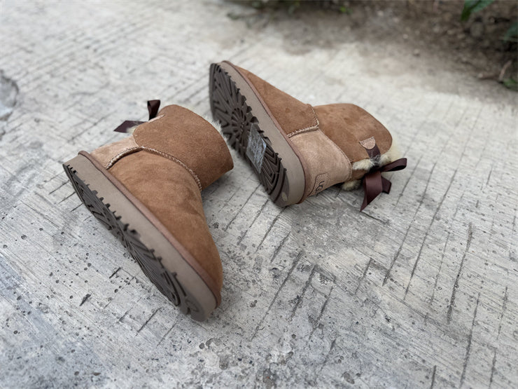 UGG Mini Bailey Bow II Boot castagna