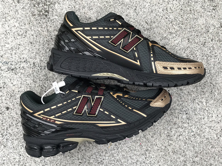 New Balance NB M1906R Kith Black