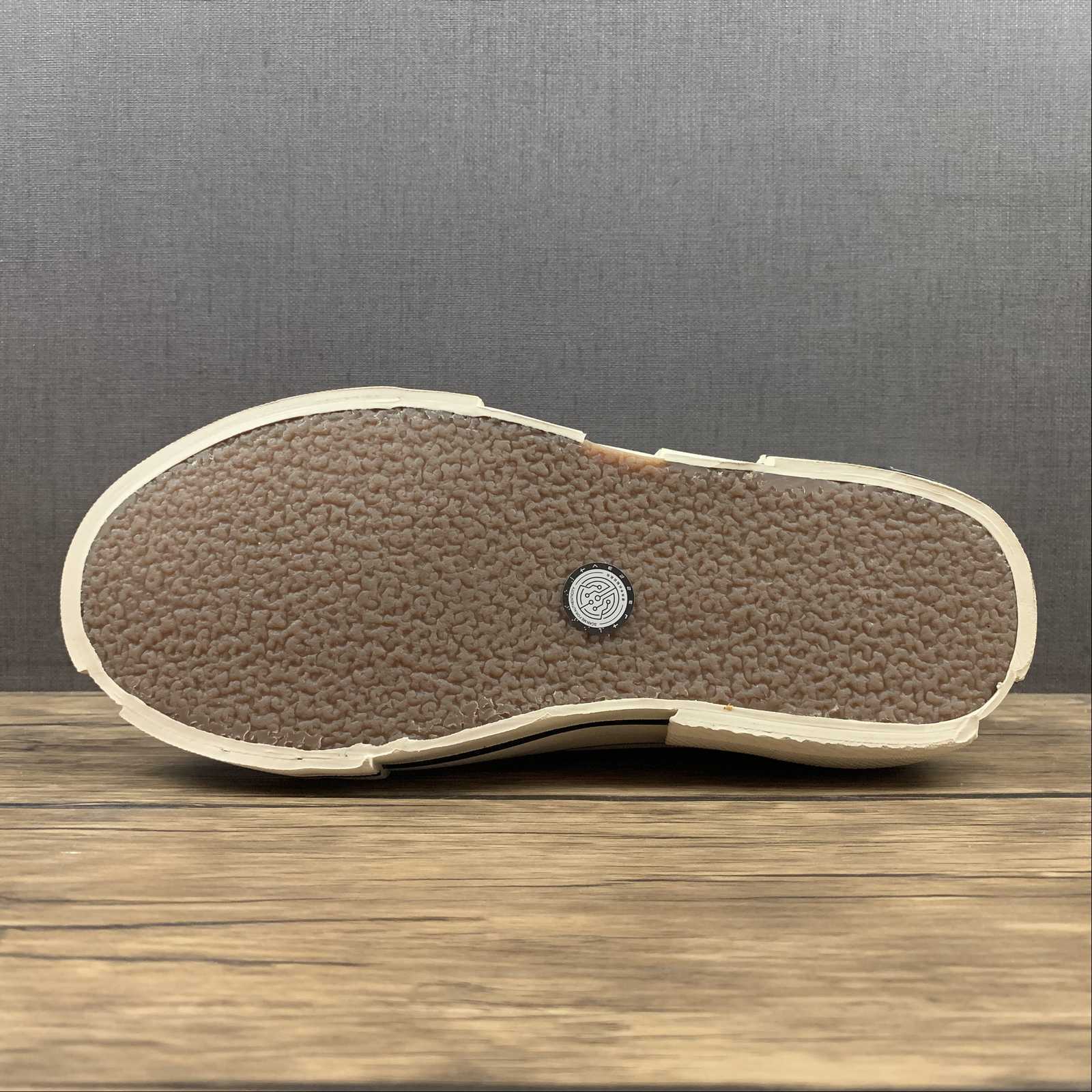 VESSEL G.O.P. Lows nero bianco