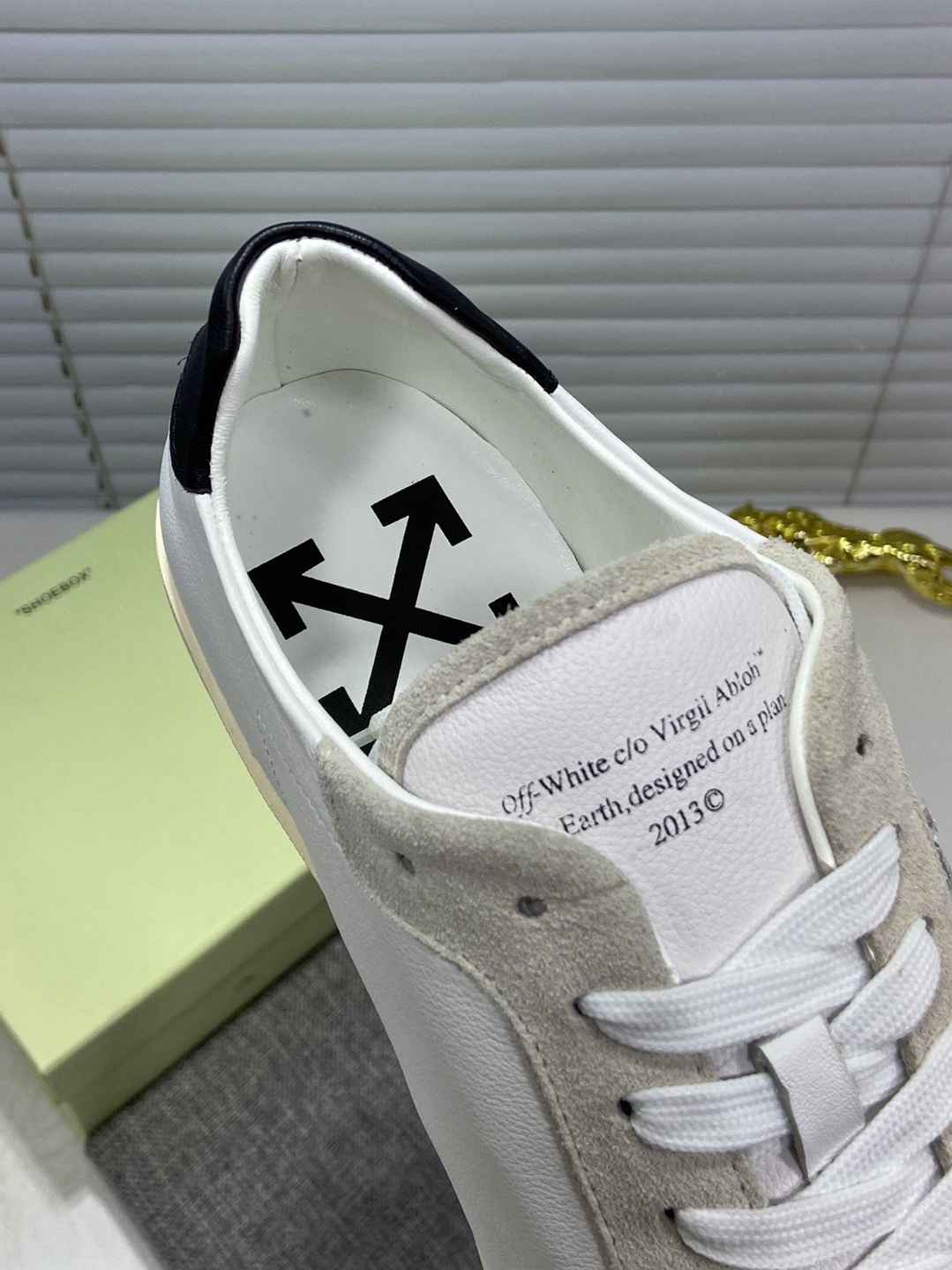 Off-White c/o Virgil Abloh colore bianco