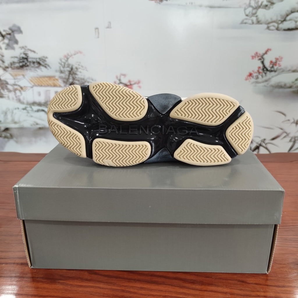 Balenciaga Sneakers Triple S Clear Sole white black - VIBES MILANO