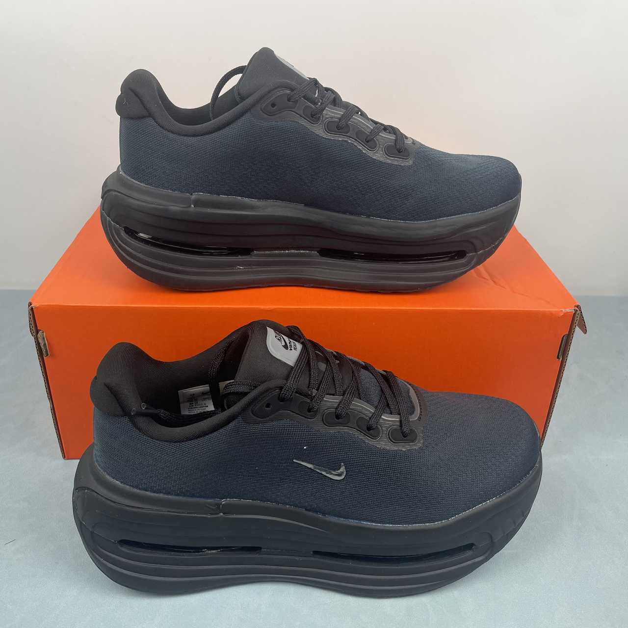 Nike Vomero Premium black noir - VIBES MILANO