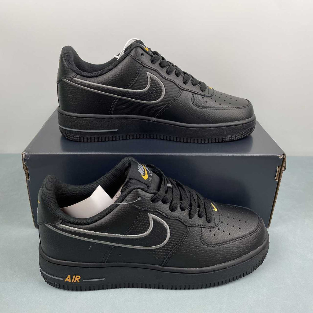 Nike Air Force 1 ’07 Low Black & Laser Orange