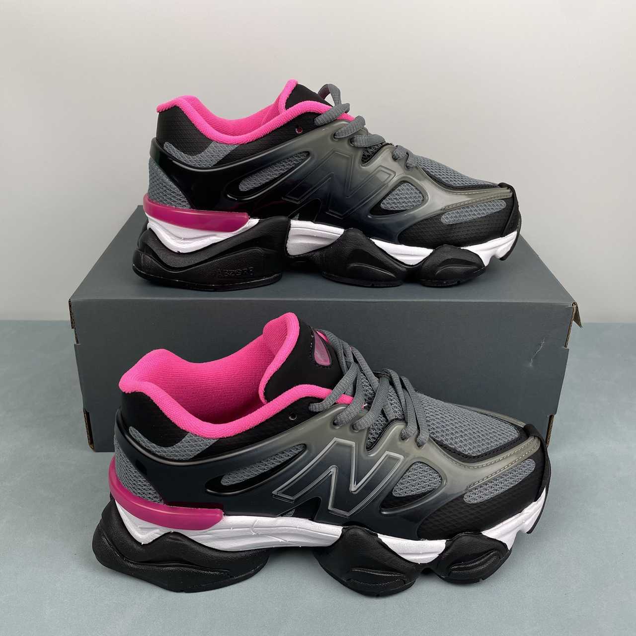 New Balance NB 9060 Black/Fuchsia U9060CKY (solo mercato asiatico)