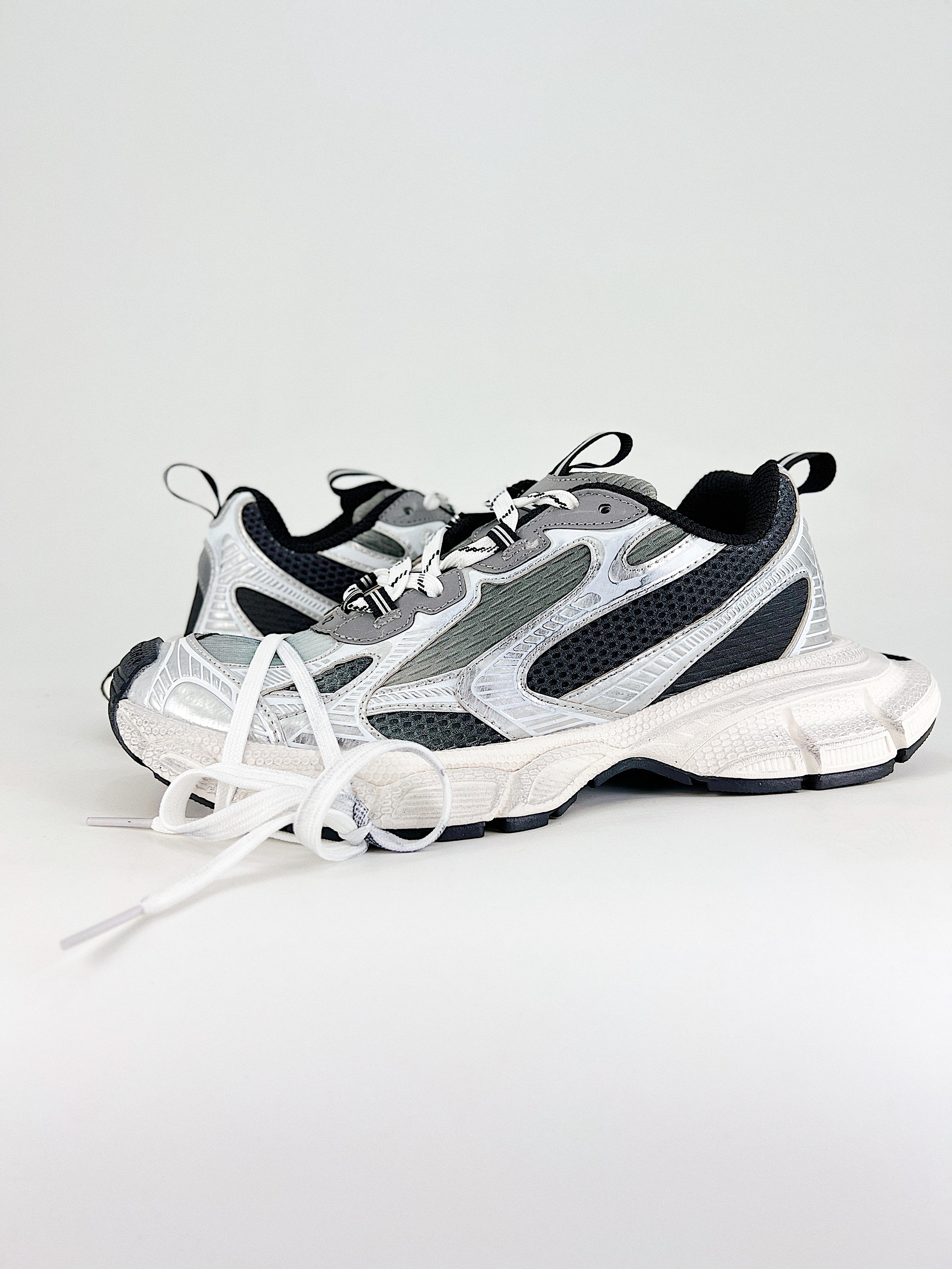 Balenciaga Sneakers 3 XL Silver Black