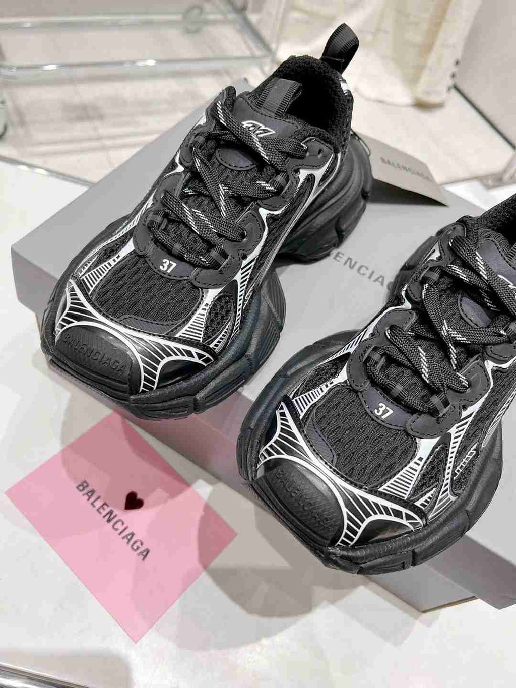 Balenciaga Sneakers 3 XL Black/White
