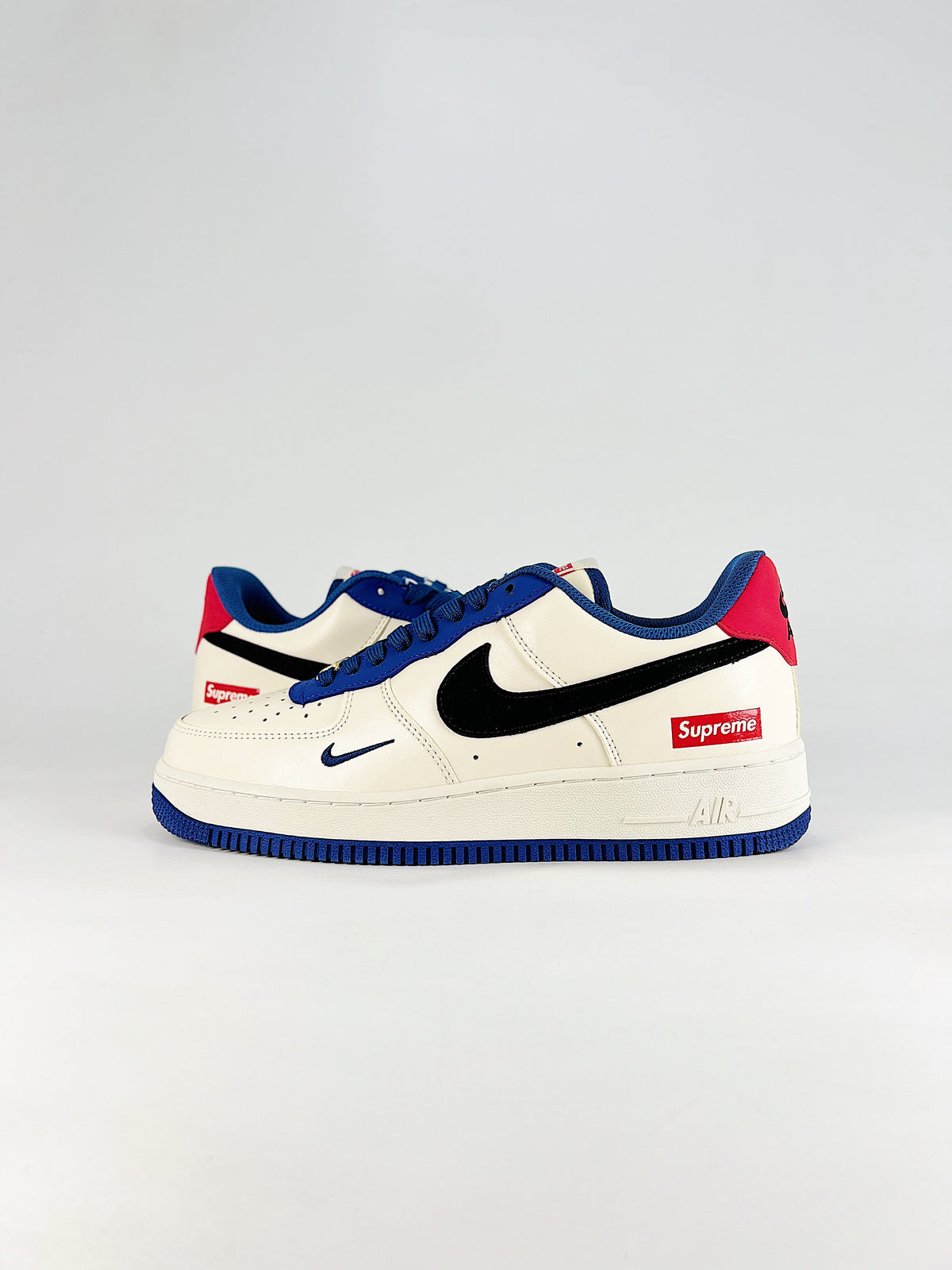 Nike Air Force 1 Supreme – White/Blue