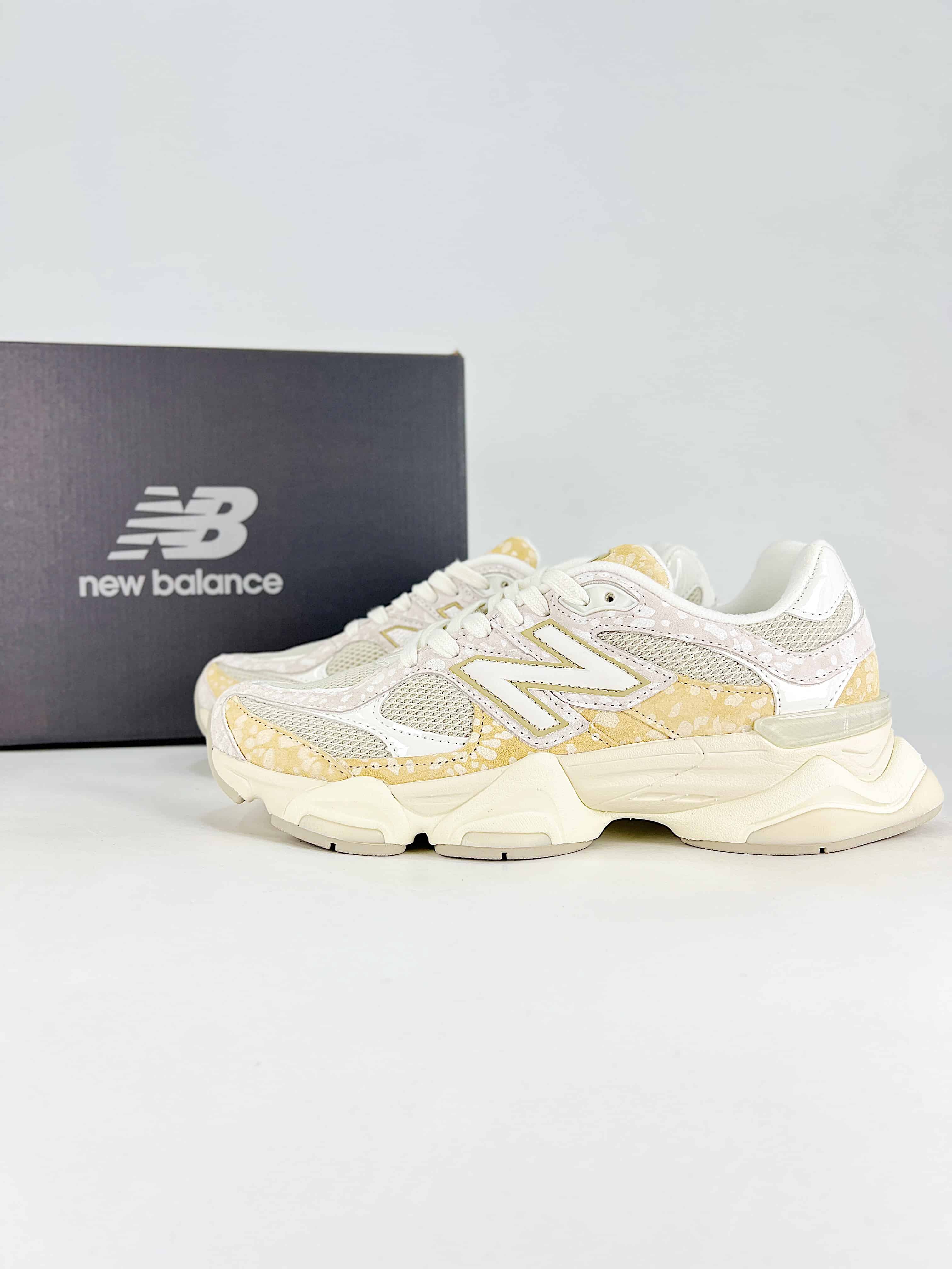 New Balance NB 9060 toasted sesame