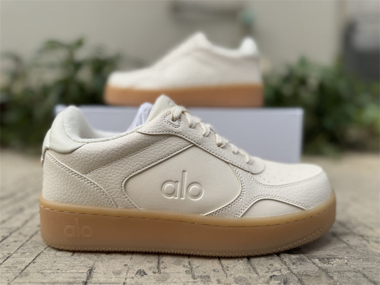 ALO Yoga Recovery Mode Cream Gum | Sneakers Premium Lifestyle