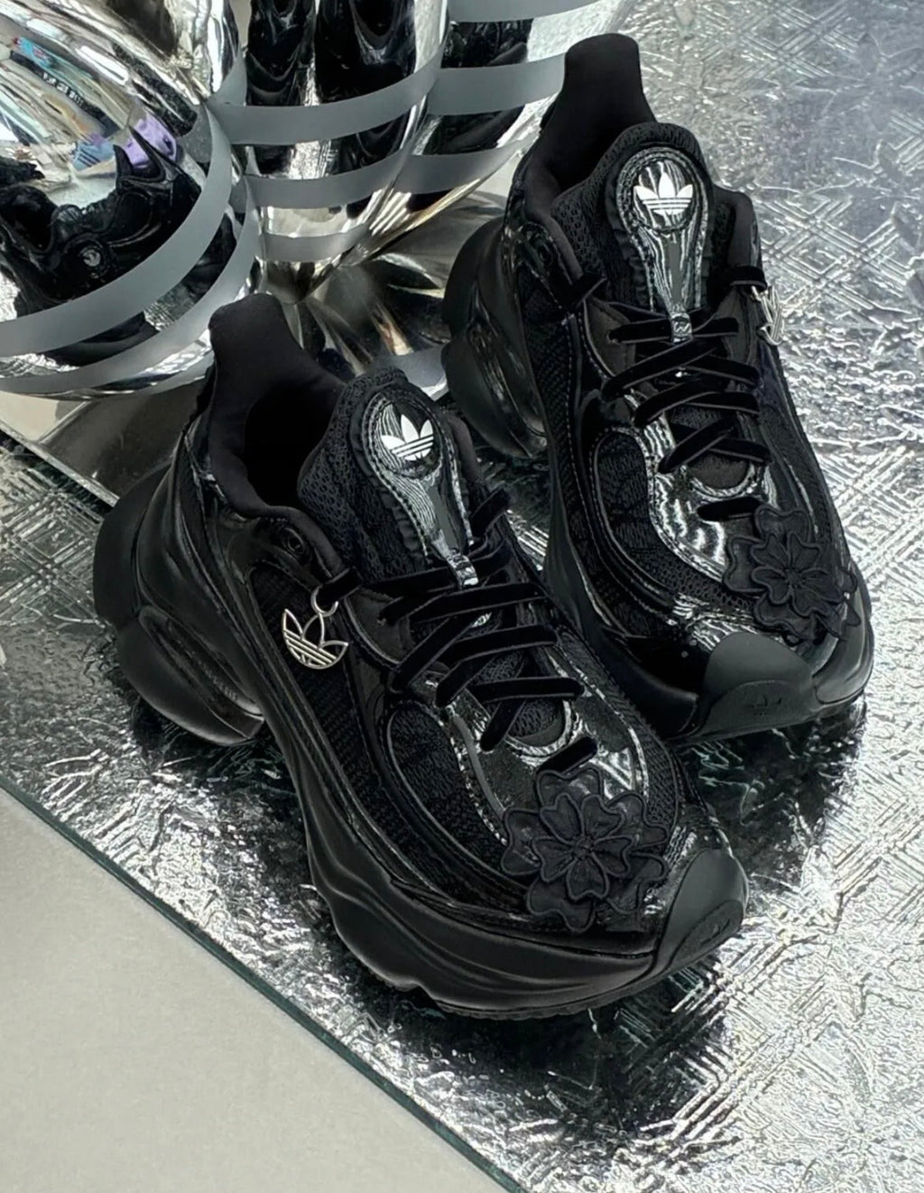 Adidas Originals Ozvenuz CNY Chunky Platform Black Metallic