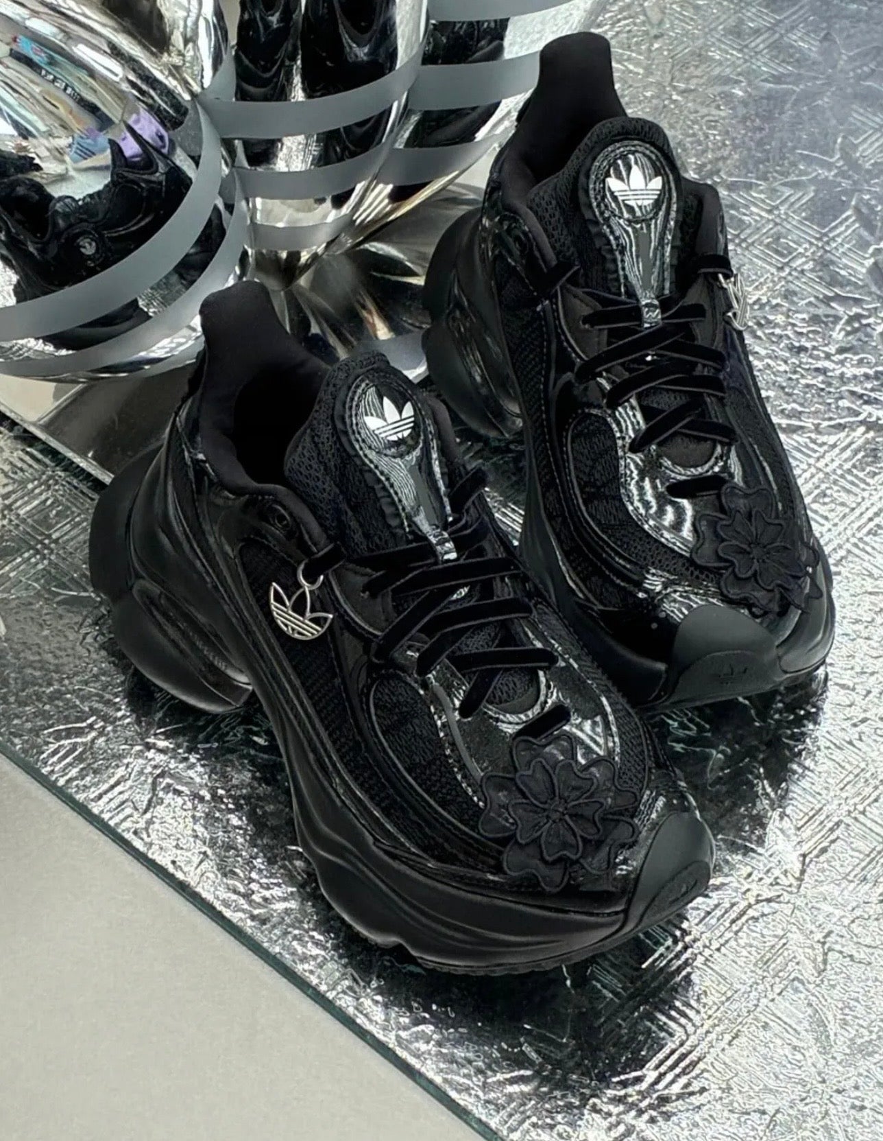 Adidas Originals Ozvenuz CNY Chunky Platform Black Metallic