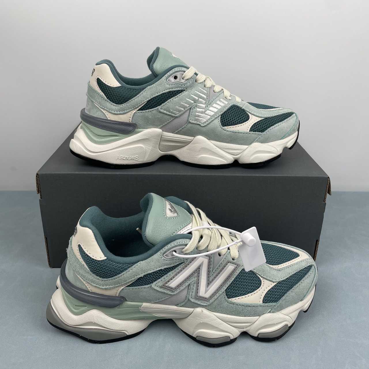 New Balance NB 9060 Green Cream