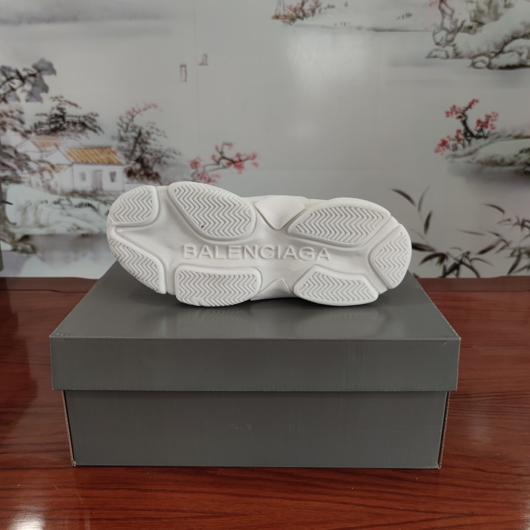 Balenciaga Sneakers Triple S all over logo bianco - VIBES MILANO