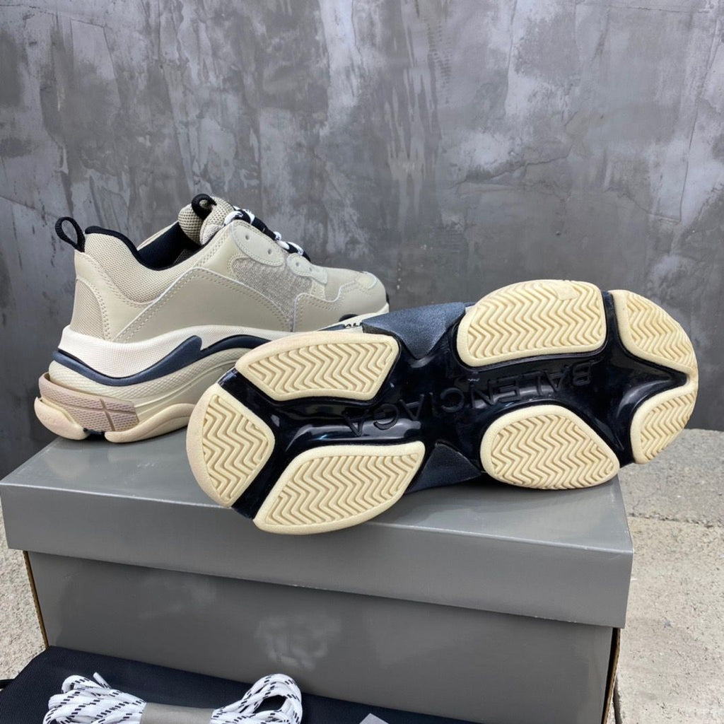 Balenciaga Triple S sneakers white transparent bottom