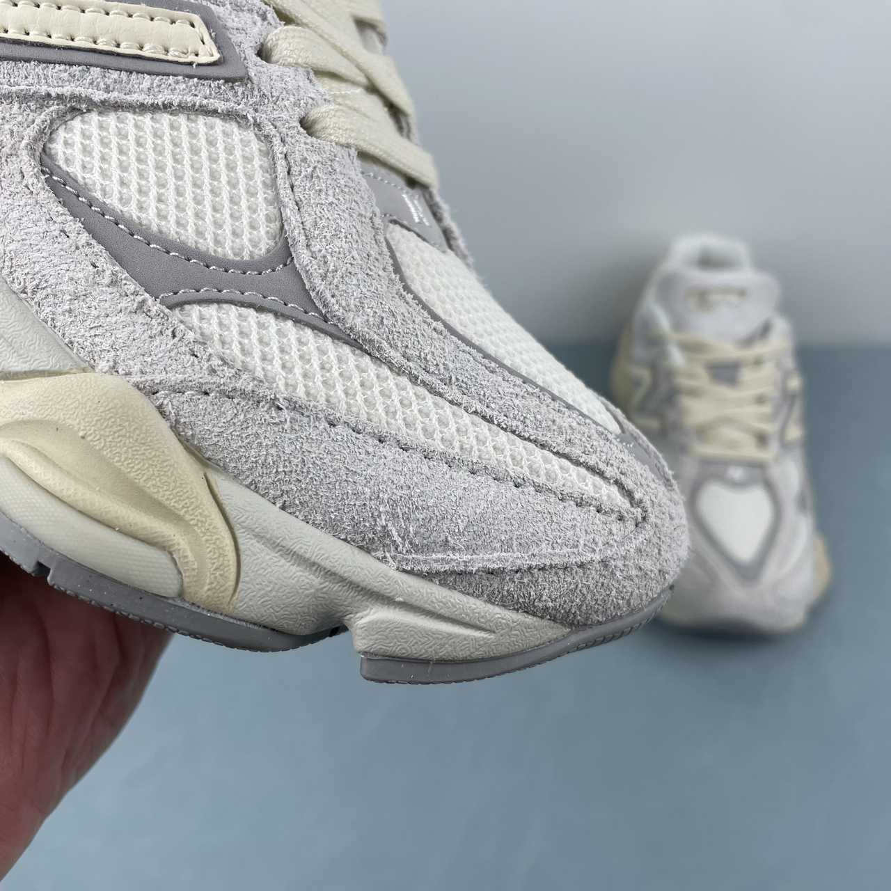 New Balance NB 9060 Quartz Grey