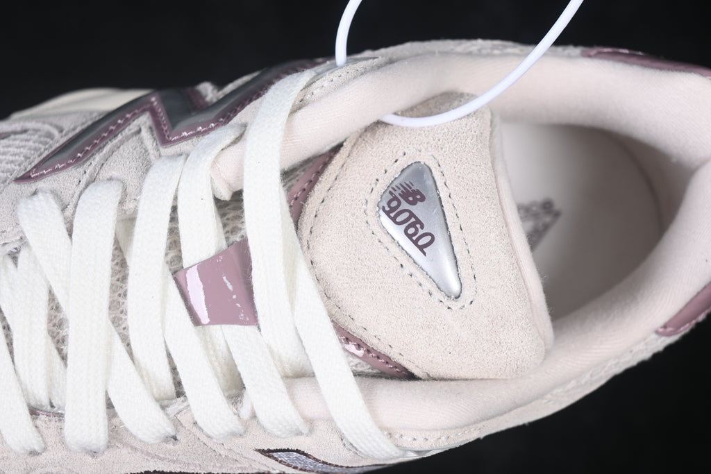 New Balance NB 9060 Cream