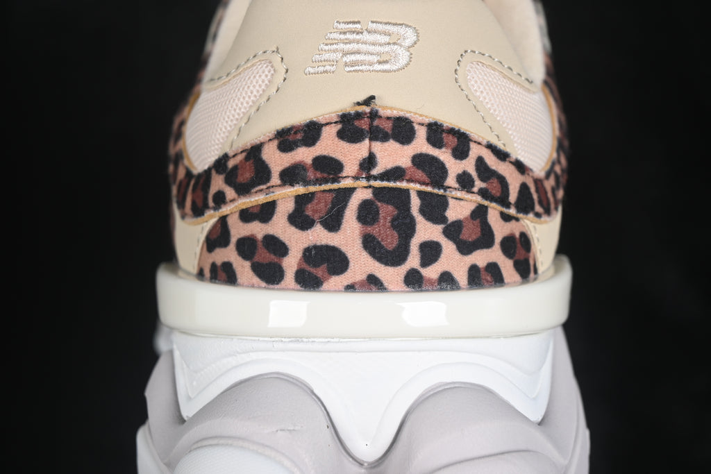 New Balance NB 9060 Leopard Print