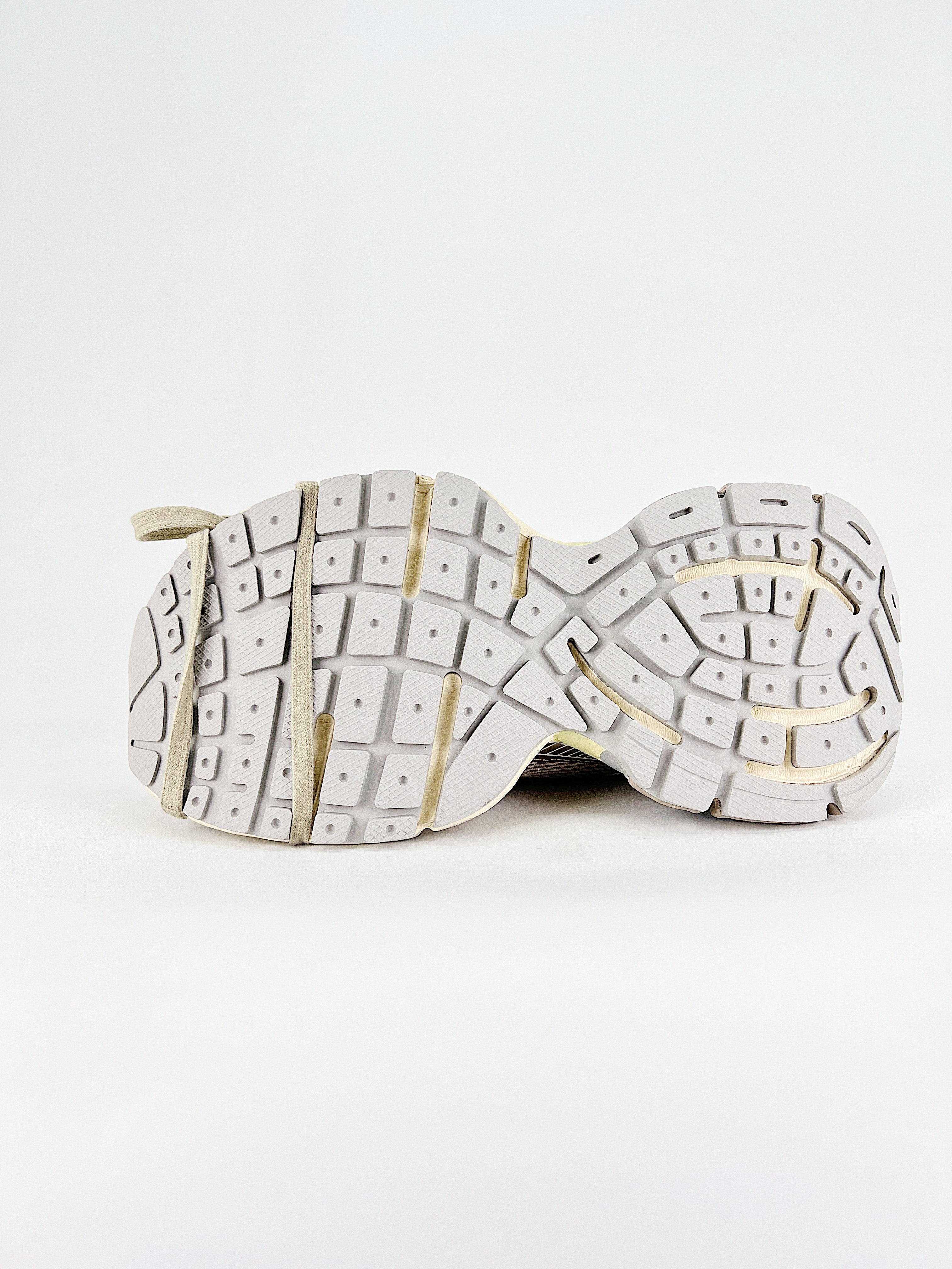 Balenciaga Sneakers 3 XL Eggshell
