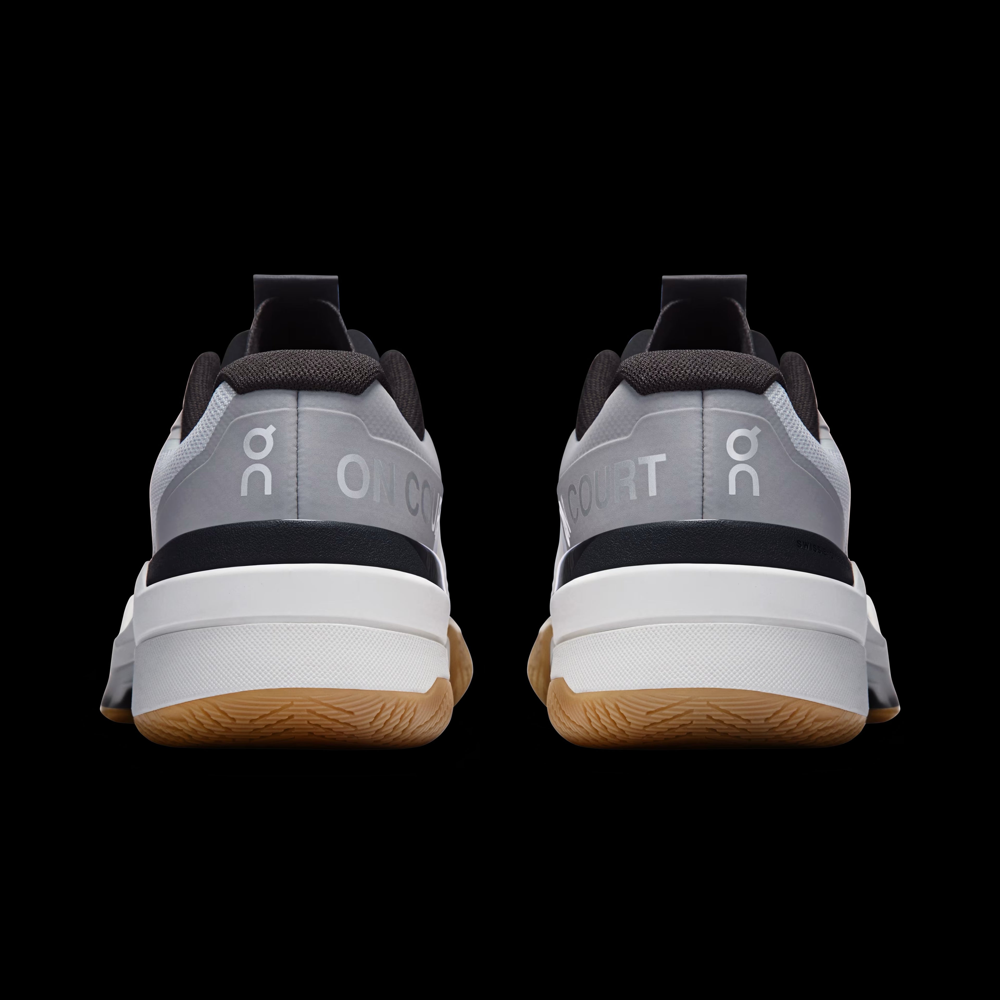 On The Roger Pro Fire Clay Glacier Black